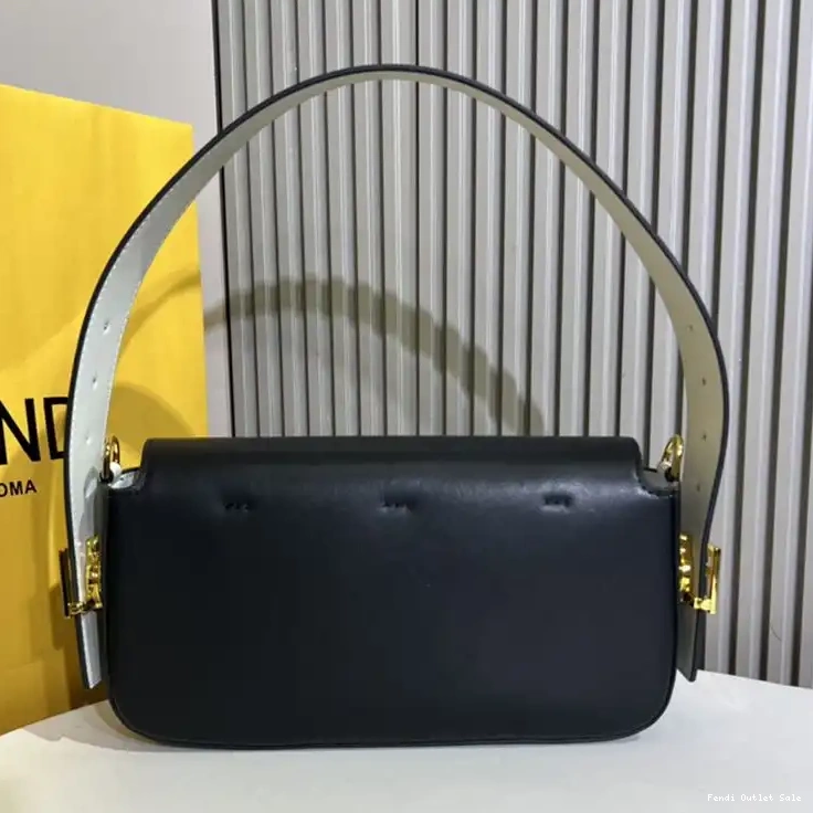 Cheap Medium Baguette Nappa Fendi In Bag Leather Black Twist 0627